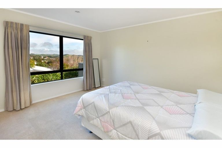 Photo of property in 81 Vipond Road, Stanmore Bay, Whangaparaoa, 0932