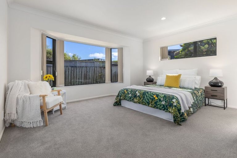 Photo of property in 9 Takahe Drive, Paraparaumu Beach, Paraparaumu, 5032