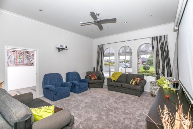 Photo of property in 2 Peninsula Point, Huntington, Hamilton, 3210