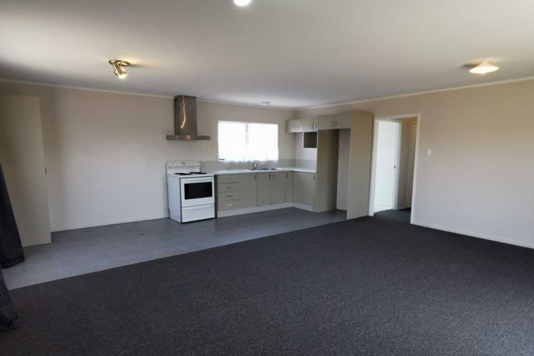 Photo of property in 2/49 Templeton Place, Clendon Park, Auckland, 2103