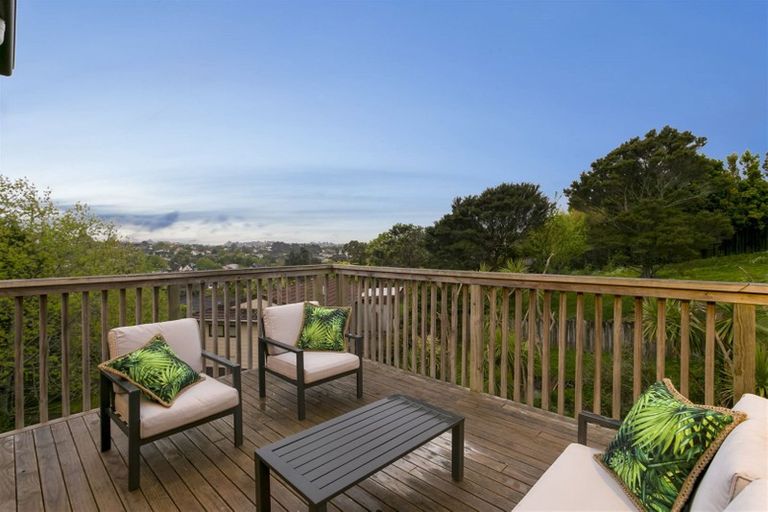 Photo of property in 141a Arran Road, Browns Bay, Auckland, 0630
