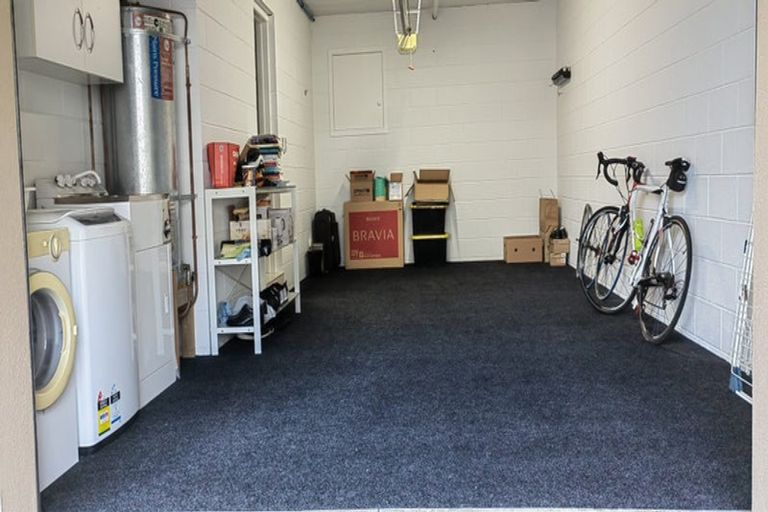 Photo of property in 88a Picasso Drive, West Harbour, Auckland, 0618