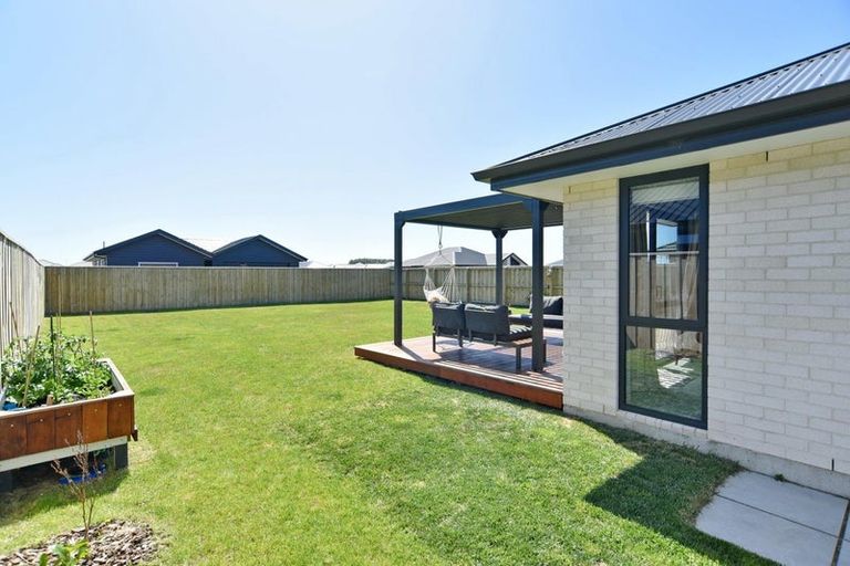 Photo of property in 48 Chambers Avenue, Woodend, 7691