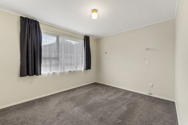 Photo of property in 18 Ruahine Street, Paraparaumu, 5032