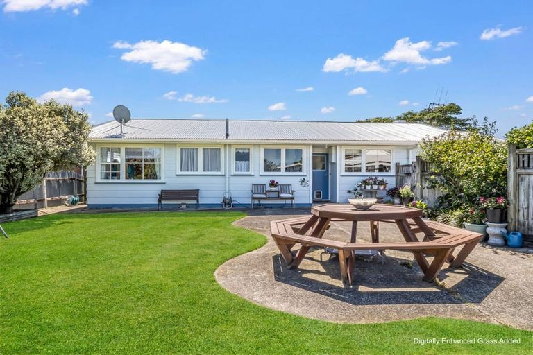 Photo of property in 34 Herbert Avenue, Cloverlea, Palmerston North, 4412