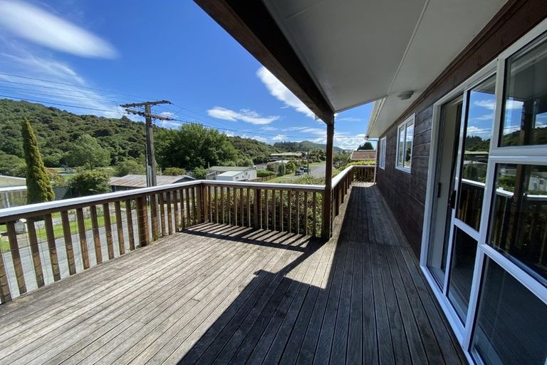 Photo of property in 49 Hampden Street, Picton, 7220