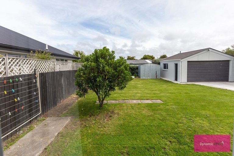 Photo of property in 15 Royal Park Drive, Parklands, Christchurch, 8083