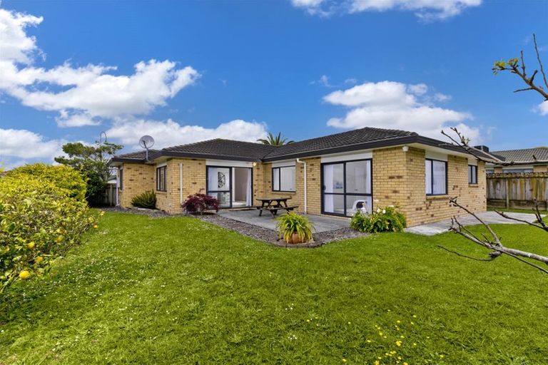 Photo of property in 7 Jeffery Reeve Crescent, Ranui, Auckland, 0612