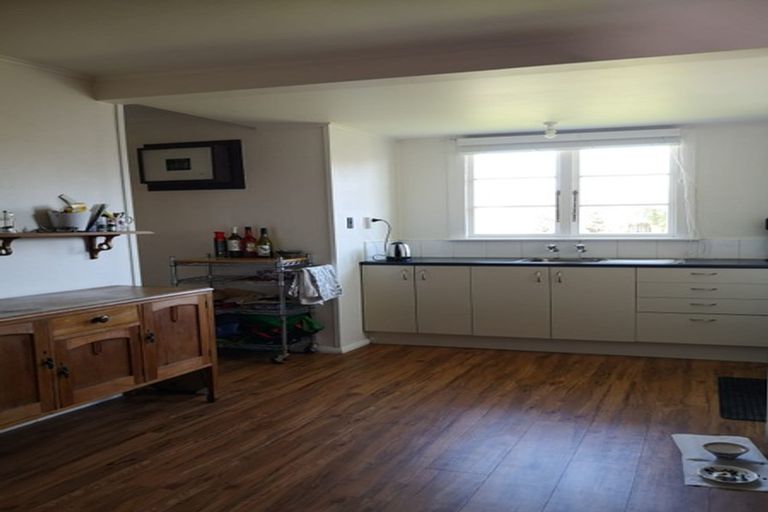 Photo of property in 14 Wyndham Street, Carterton, 5713