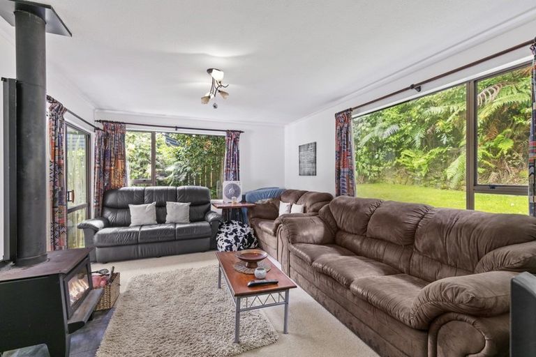 Photo of property in 55 Viewmont Drive, Harbour View, Lower Hutt, 5010