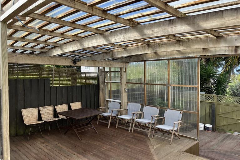 Photo of property in 1/94 Jutland Road, Hauraki, Auckland, 0622