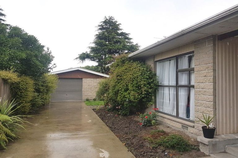Photo of property in 12 Ruakaka Street, Hornby, Christchurch, 8042