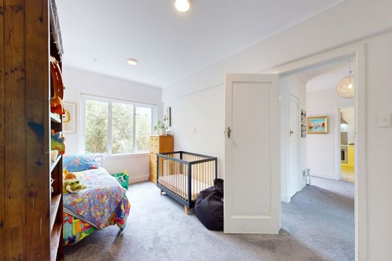 Photo of property in Samoa High Commission, 4/1 Wesley Road, Kelburn, Wellington, 6012