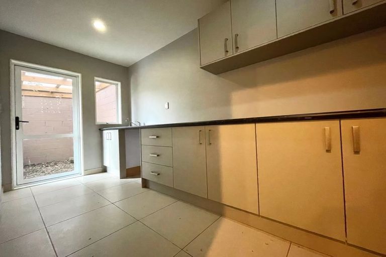 Photo of property in 684b Beach Road, Browns Bay, Auckland, 0630