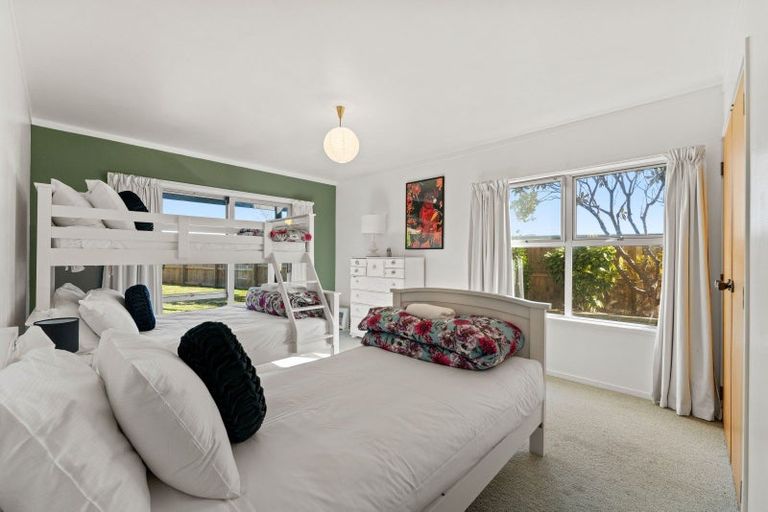 Photo of property in 1/81 Shepherd Road, Waipahihi, Taupo, 3330