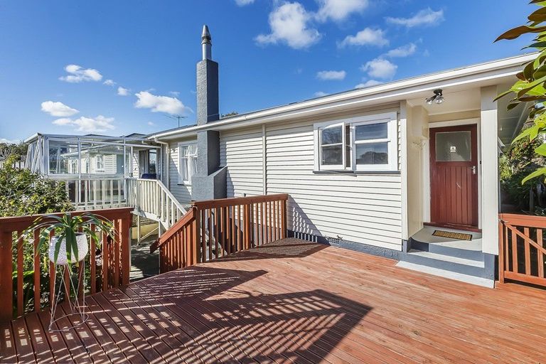 Photo of property in 97 Bell Street, Tawa, Wellington, 5028