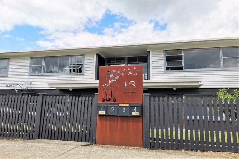 Photo of property in 13 First Avenue, Avenues, Whangarei, 0110