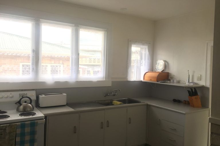 Photo of property in 11b Selwyn Avenue, Avenues, Whangarei, 0110