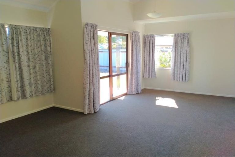 Photo of property in 2/12 Beveridge Place, Greenmeadows, Napier, 4112