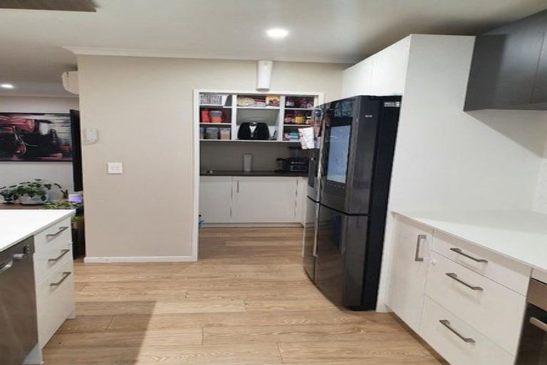 Photo of property in 37 Wellfield Drive, Papakura, 2110