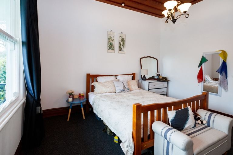 Photo of property in 11 Limbrick Street, Terrace End, Palmerston North, 4410