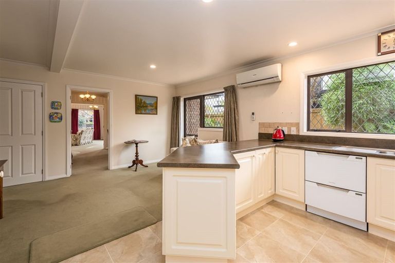 Photo of property in 24 Tomes Road, St Albans, Christchurch, 8052