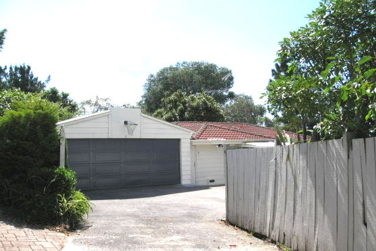 Photo of property in 6 Airey Place, Torbay, Auckland, 0630