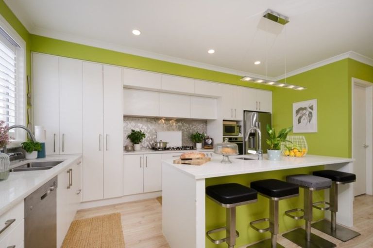 Photo of property in 88 Pohutukawa Parade, Riverhead, 0820