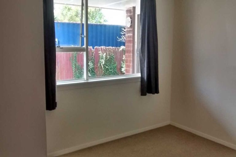 Photo of property in 2/294a Westminster Street, Mairehau, Christchurch, 8013