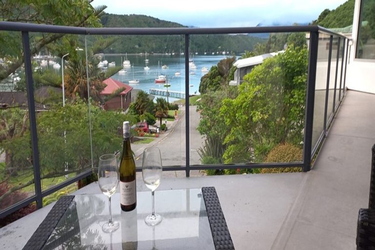 Photo of property in 7 Finlay Grove, Waikawa, Picton, 7220