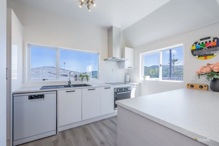 Photo of property in 138 Major Drive, Kelson, Lower Hutt, 5010