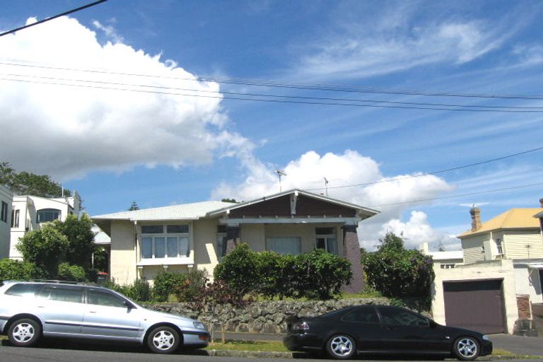 Photo of property in 1 Lauriston Avenue, Remuera, Auckland, 1050