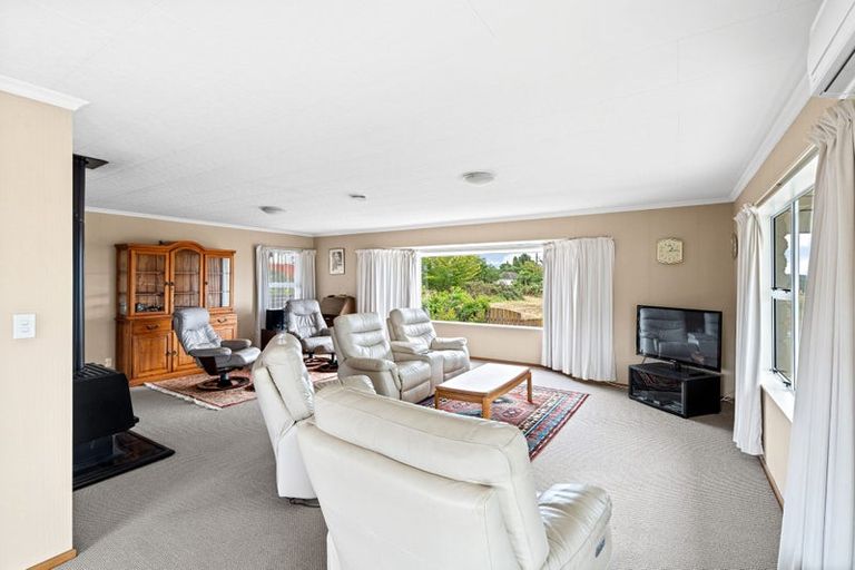 Photo of property in 62 Kawiu Road, Levin, 5510