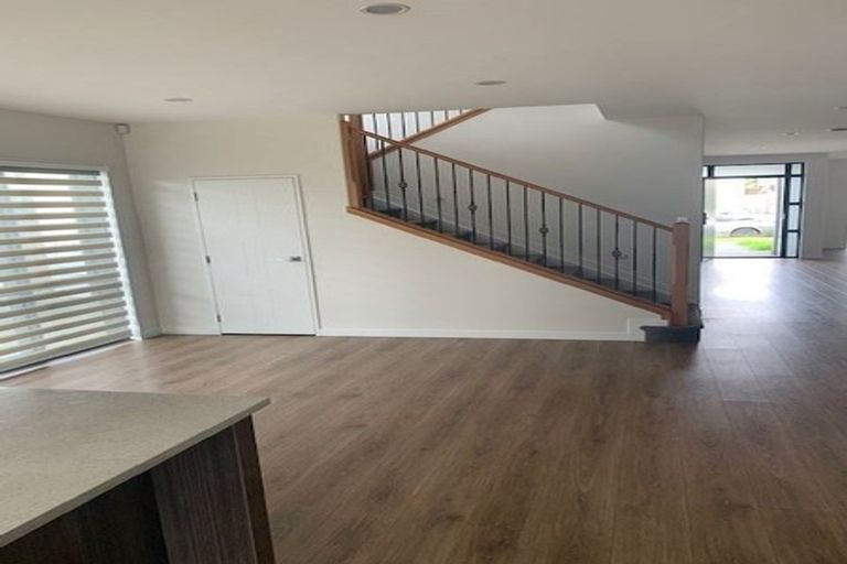 Photo of property in 18 Listack Drive, Flat Bush, Auckland, 2019