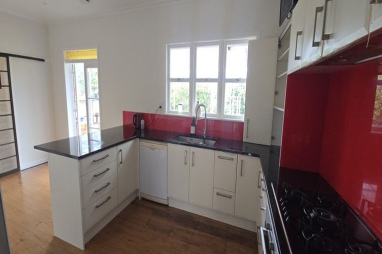 Photo of property in 405 Main Road, Huapai, Kumeu, 0810