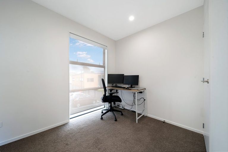 Photo of property in 23 Raupeti Lane, Henderson, Auckland, 0612