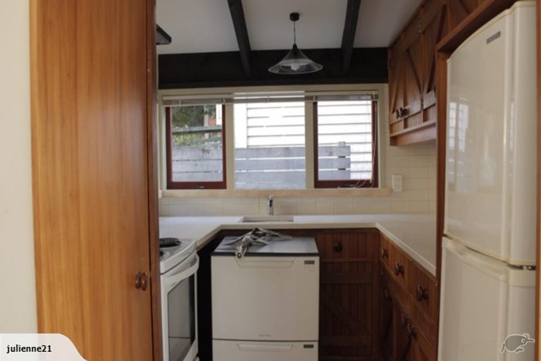 Photo of property in 21a Hadfield Terrace, Kelburn, Wellington, 6012