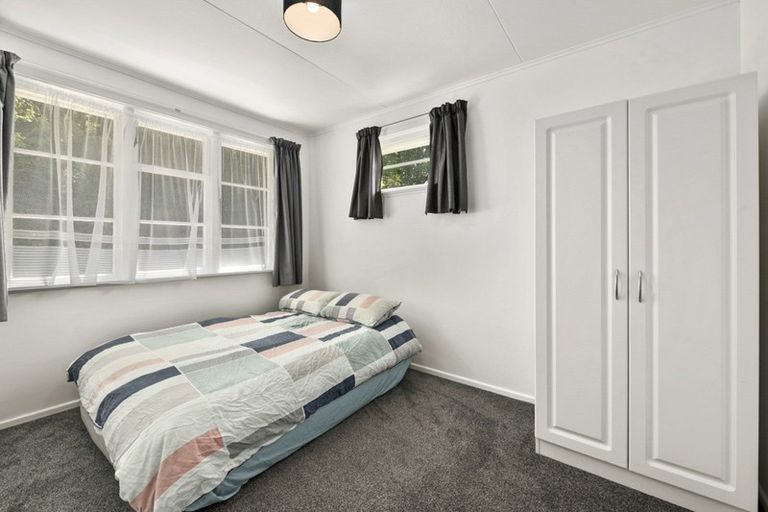 Photo of property in 16 Rintoul Grove, Stokes Valley, Lower Hutt, 5019