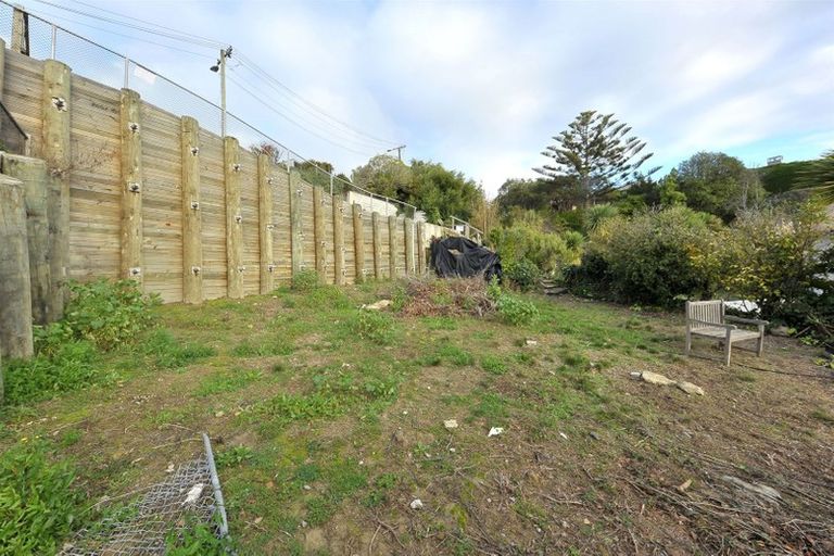 Photo of property in 24 The Brae, Mount Pleasant, Christchurch, 8081