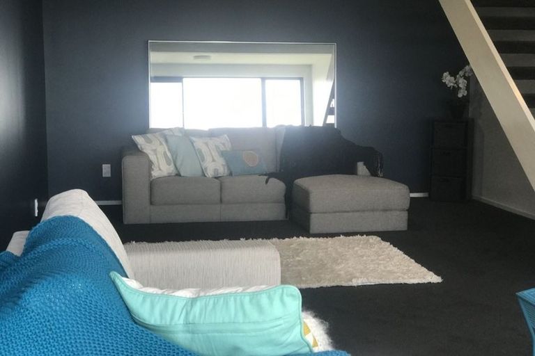 Photo of property in 11b Inverness Lane, Redcliffs, Christchurch, 8081