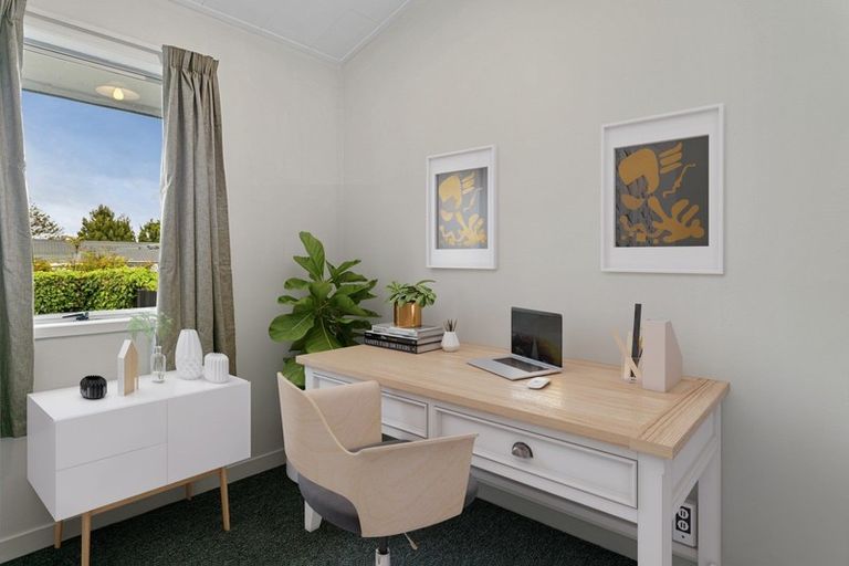 Photo of property in 65 Hinekura Avenue, Taupo, 3330