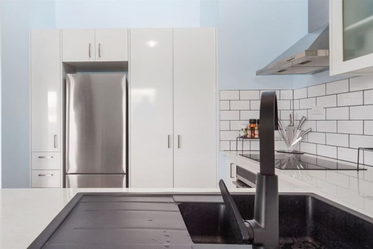 Photo of property in 14 Hinau Place, Edgecumbe, 3120