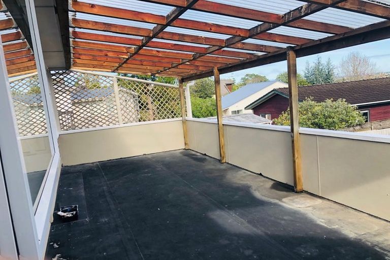 Photo of property in 25 William Souter Street, Forrest Hill, Auckland, 0620