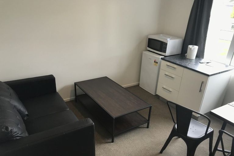 Photo of property in 4/59 May Street, Hamilton East, Hamilton, 3216