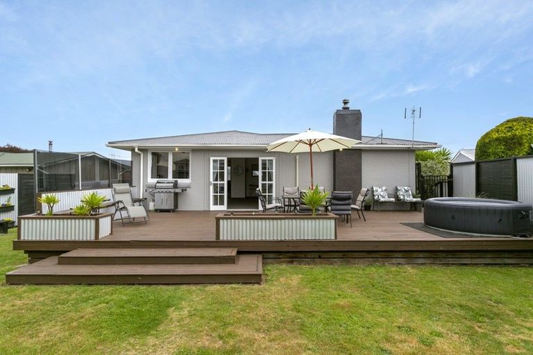 Photo of property in 4 Tamatea Road, Taupo, 3330