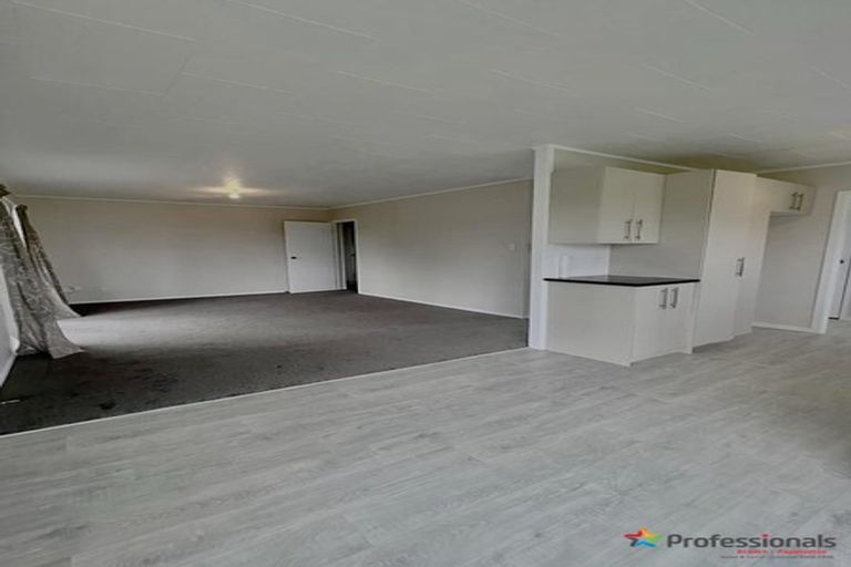 Photo of property in 78 Burundi Avenue, Clendon Park, Auckland, 2103