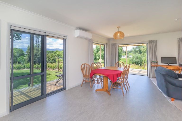 Photo of property in 85 Papaitonga Lake Road, Ohau, 5570