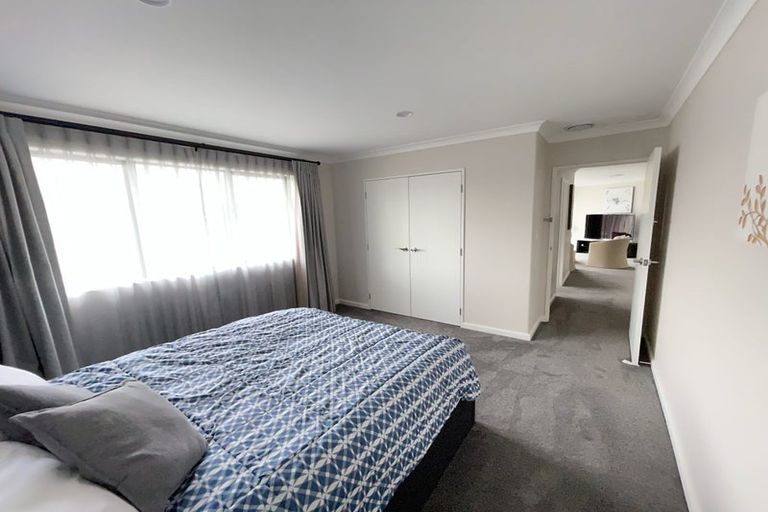 Photo of property in 13 Tawatawa Street, Long Bay, Auckland, 0630