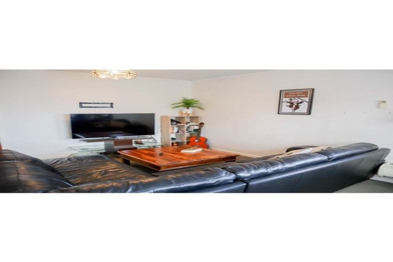 Photo of property in 6 Wittys Road, Avonhead, Christchurch, 8042