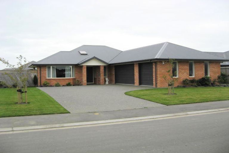 Photo of property in 8 Campion Place, Rolleston, 7614